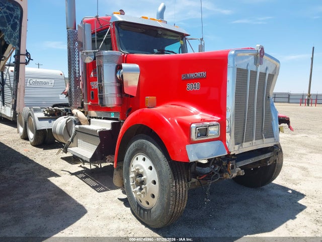45745960 :رقم المزاد ، 1XKWD49X3JJ216897 vin ، 2018 Kenworth W900 مزاد بيع