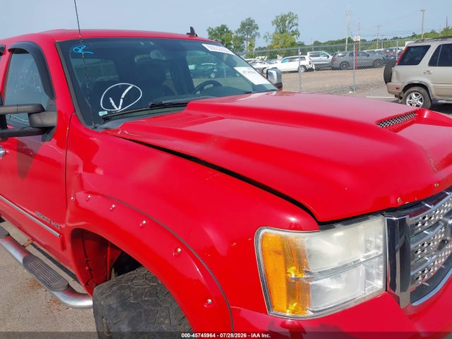 45745964 :رقم المزاد ، 1GT120C82BF191792 vin ، 2011 Gmc Sierra 2500hd Sle مزاد بيع