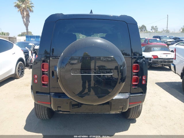 SALEJ7EX1S2449723 Land Rover Defender 110 P300