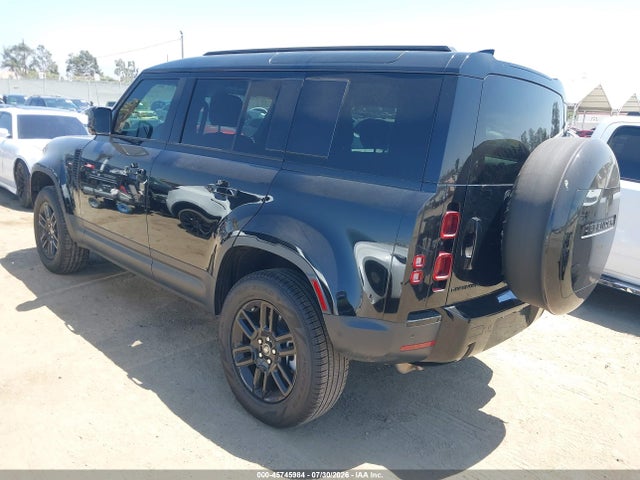 SALEJ7EX1S2449723 Land Rover Defender 110 P300