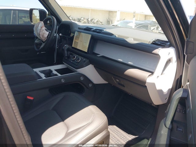 SALEJ7EX1S2449723 Land Rover Defender 110 P300