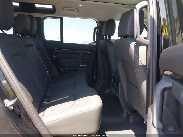 SALEJ7EX1S2449723 Land Rover Defender 110 P300