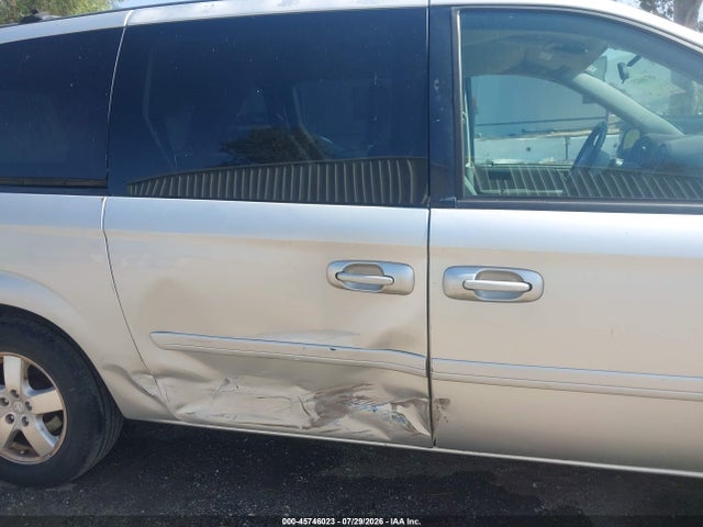 45746023 :رقم المزاد ، 2D8GP44LX5R354449 vin ، 2005 Dodge Caravan Sxt مزاد بيع