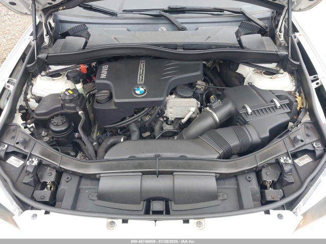 2015 Bmw X1 Xdrive28i მანქანა იყიდება აუქციონზე, vin: WBAVL1C54FVY38325, აუქციონის ნომერი: 45746069