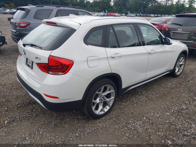 2015 Bmw X1 Xdrive28i მანქანა იყიდება აუქციონზე, vin: WBAVL1C54FVY38325, აუქციონის ნომერი: 45746069