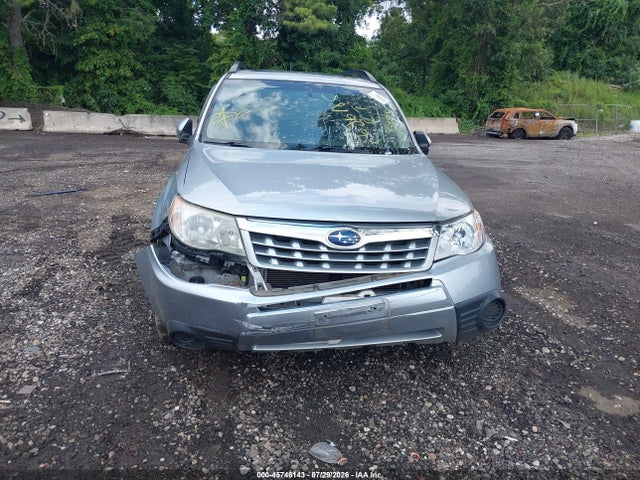 2013 Subaru Forester 2.5x Premium მანქანა იყიდება აუქციონზე, vin: JF2SHADC0DG418813, აუქციონის ნომერი: 45746143