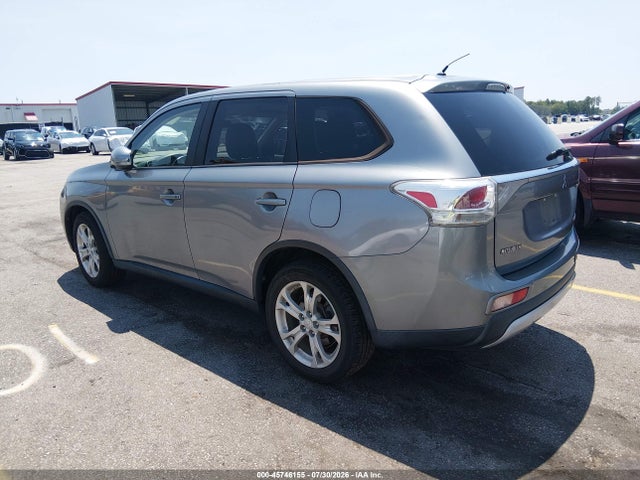 Продаж на аукціоні авто 2015 Mitsubishi Outlander Se, vin: JA4AD3A34FZ006675, номер лоту: 45746155