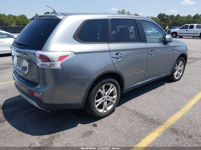 Продаж на аукціоні авто 2015 Mitsubishi Outlander Se, vin: JA4AD3A34FZ006675, номер лоту: 45746155