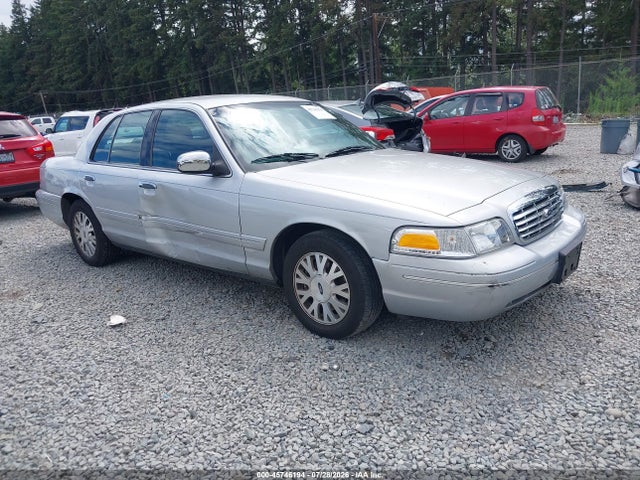 45746194 :رقم المزاد ، 2FAFP74W33X127799 vin ، 2003 Ford Crown Victoria Lx مزاد بيع