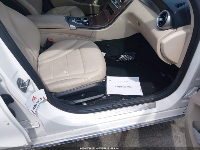45746221 :رقم المزاد ، WDDWF8EB3LR526548 vin ، 2020 Mercedes-benz C 300 4matic مزاد بيع