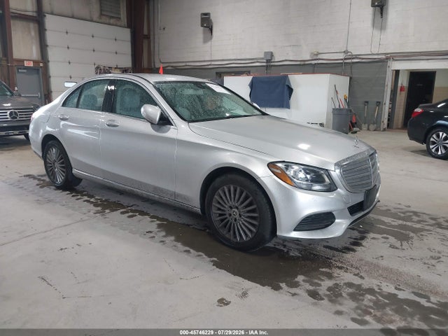 Aukcja sprzedaży 2015 Mercedes-benz C 300 Luxury 4matic, vin: 55SWF4KB8FU039782, numer aukcji: 45746229