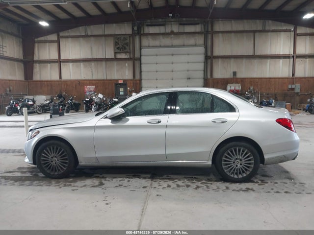 Aukcja sprzedaży 2015 Mercedes-benz C 300 Luxury 4matic, vin: 55SWF4KB8FU039782, numer aukcji: 45746229