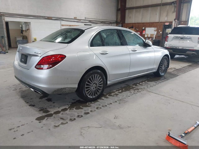 Aukcja sprzedaży 2015 Mercedes-benz C 300 Luxury 4matic, vin: 55SWF4KB8FU039782, numer aukcji: 45746229