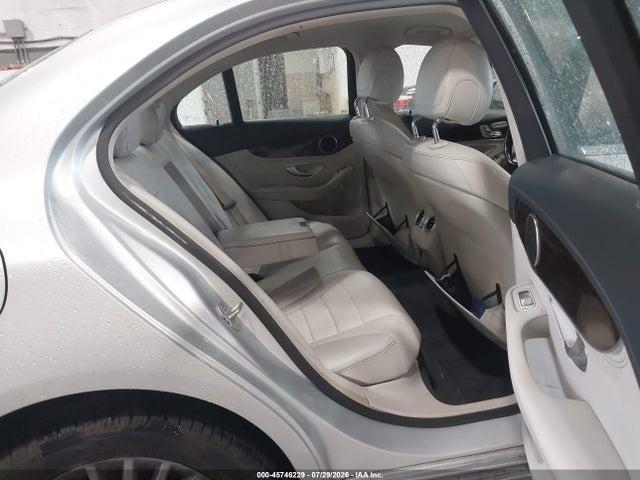Aukcja sprzedaży 2015 Mercedes-benz C 300 Luxury 4matic, vin: 55SWF4KB8FU039782, numer aukcji: 45746229