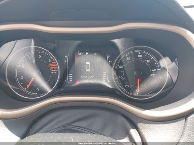 2018 Jeep Cherokee Latitude 4x4 მანქანა იყიდება აუქციონზე, vin: 1C4PJMCB9JD528467, აუქციონის ნომერი: 45746246