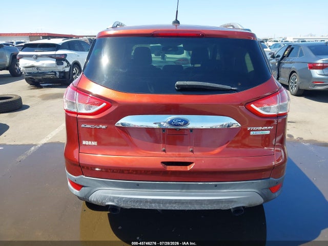 1FMCU0J96EUA05648 Ford Escape Titanium