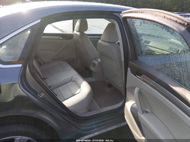 Продаж на аукціоні авто 2015 Volkswagen Passat 1.8t Limited Edition, vin: 1VWAT7A34FC086835, номер лоту: 45746324
