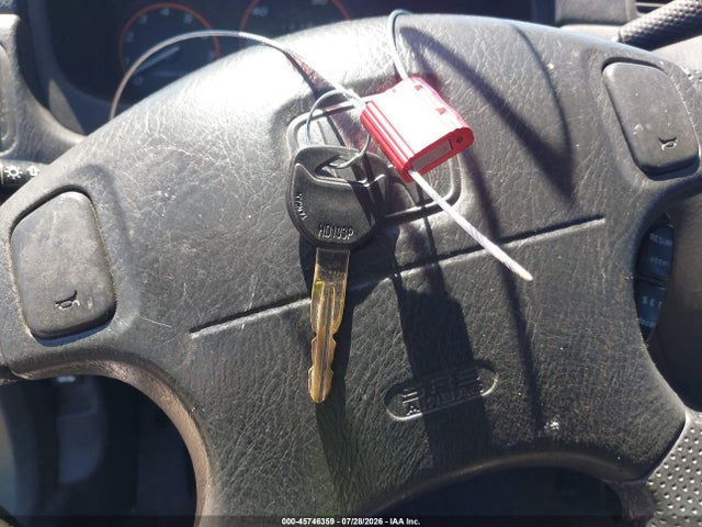 2000 Honda Cr-v Lx მანქანა იყიდება აუქციონზე, vin: JHLRD184XYC060373, აუქციონის ნომერი: 45746359