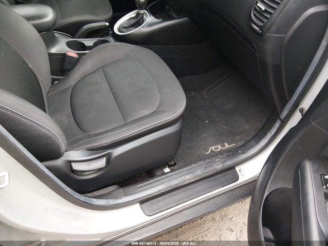 45746372 :رقم المزاد ، KNDJN2A24F7784829 vin ، 2015 Kia Soul مزاد بيع