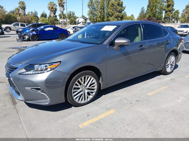Lexus ES 350 2016 JTHBK1GG4G2224509 Image 2