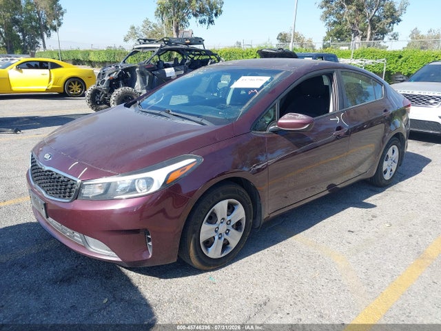 KIA FORTE LX 2017 3KPFK4A7XHE158758 Image 2