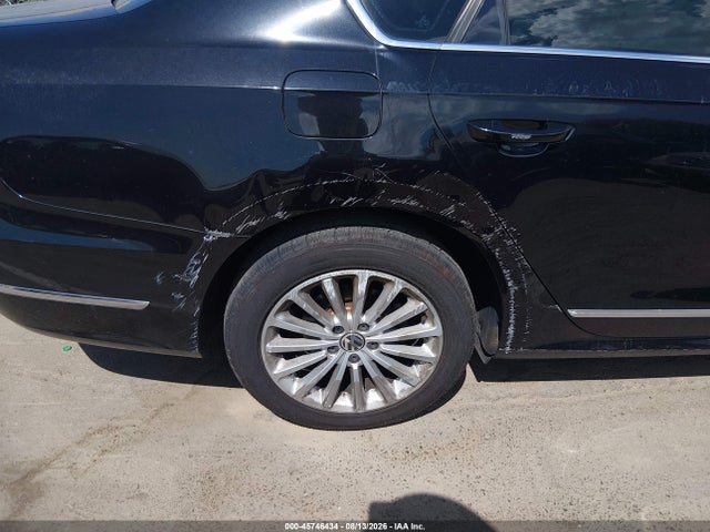 1VWBT7A31HC038541 Volkswagen Passat 1.8t Se