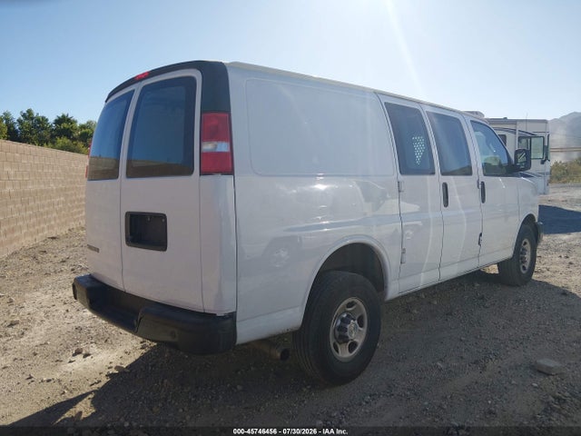 1GCWGAFP2N1217468 Chevrolet Express Cargo Rwd 2500 Regular Wheelbase Wt