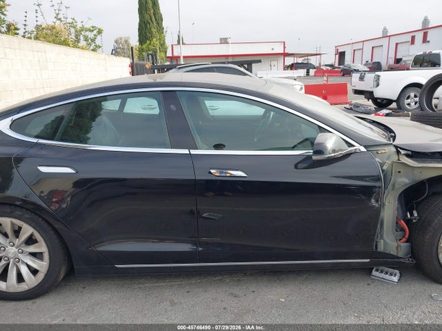 Tesla Model S 100d/75d/p100d 2018 5YJSA1E26JF266096 Image 13