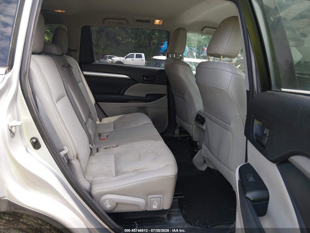 2015 Toyota Highlander Le Plus V6 მანქანა იყიდება აუქციონზე, vin: 5TDBKRFH7FS127290, აუქციონის ნომერი: 45746512