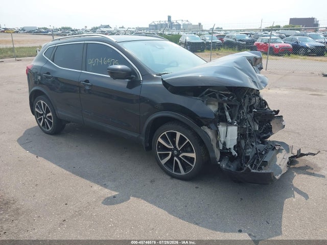 2017 Nissan Rogue Sport Sl მანქანა იყიდება აუქციონზე, vin: JN1BJ1CP9HW000174, აუქციონის ნომერი: 45746575
