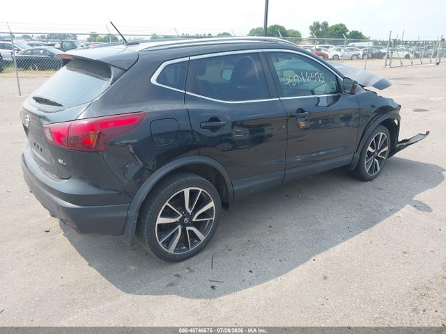 2017 Nissan Rogue Sport Sl მანქანა იყიდება აუქციონზე, vin: JN1BJ1CP9HW000174, აუქციონის ნომერი: 45746575