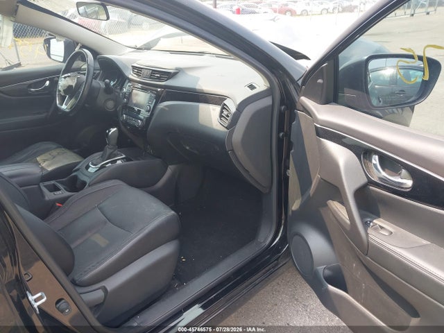 2017 Nissan Rogue Sport Sl მანქანა იყიდება აუქციონზე, vin: JN1BJ1CP9HW000174, აუქციონის ნომერი: 45746575