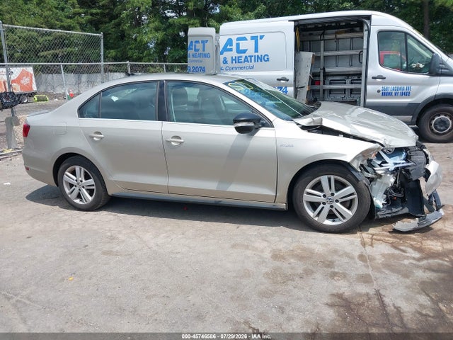 2013 Volkswagen Jetta Hybrid Sel მანქანა იყიდება აუქციონზე, vin: 3VW637AJ6DM280962, აუქციონის ნომერი: 45746586
