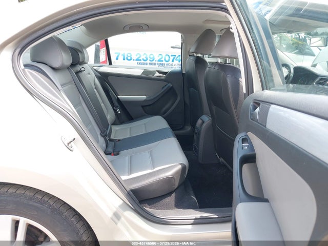 2013 Volkswagen Jetta Hybrid Sel მანქანა იყიდება აუქციონზე, vin: 3VW637AJ6DM280962, აუქციონის ნომერი: 45746586