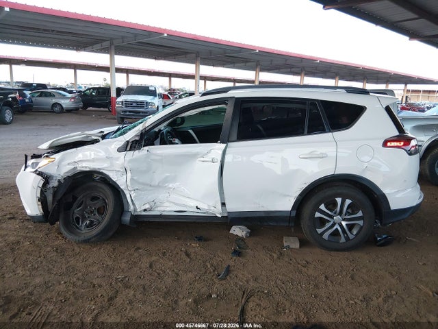 Toyota RAV4 LE 2017 JTMZFREV5HJ702349 Image 15