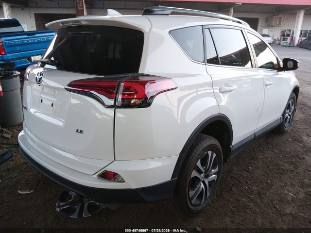 Toyota RAV4 LE 2017 JTMZFREV5HJ702349 Image 4