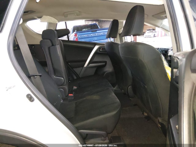 Toyota RAV4 LE 2017 JTMZFREV5HJ702349 Image 8