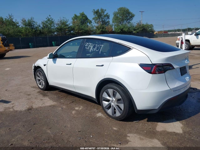 Продаж на аукціоні авто 2023 Tesla Model Y Awd/long Range Dual Motor All-wheel Drive, vin: 7SAYGDEE2PA188204, номер лоту: 45746707