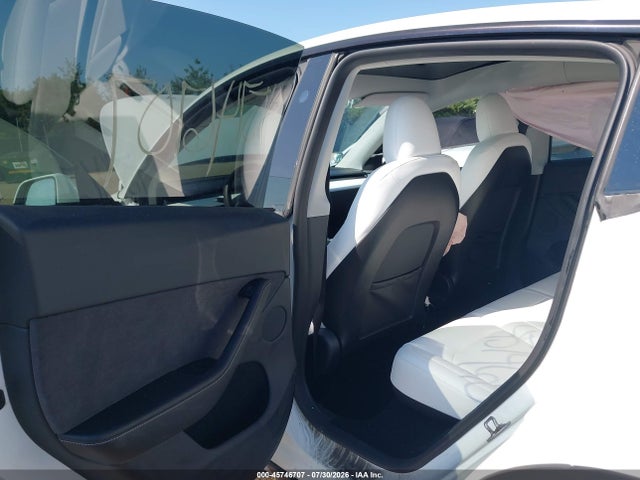 Продаж на аукціоні авто 2023 Tesla Model Y Awd/long Range Dual Motor All-wheel Drive, vin: 7SAYGDEE2PA188204, номер лоту: 45746707