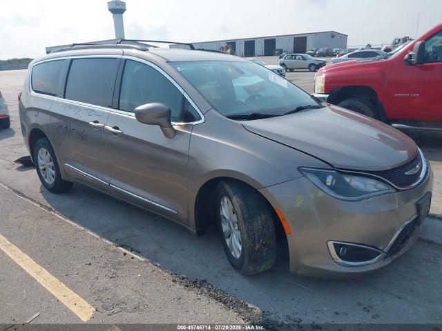 Aukcja sprzedaży 2017 Chrysler Pacifica Touring-l, vin: 2C4RC1BG1HR752323, numer aukcji: 45746714
