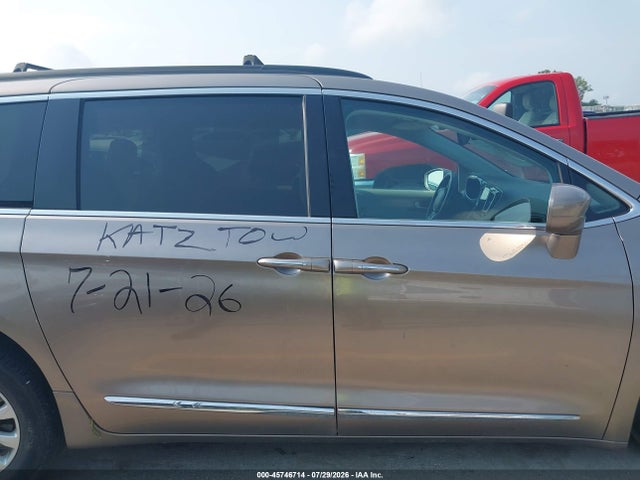 Aukcja sprzedaży 2017 Chrysler Pacifica Touring-l, vin: 2C4RC1BG1HR752323, numer aukcji: 45746714