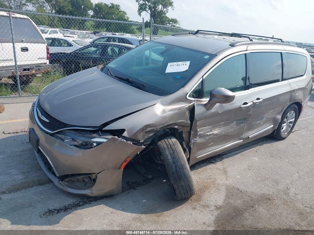 Aukcja sprzedaży 2017 Chrysler Pacifica Touring-l, vin: 2C4RC1BG1HR752323, numer aukcji: 45746714