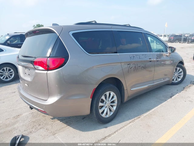 Aukcja sprzedaży 2017 Chrysler Pacifica Touring-l, vin: 2C4RC1BG1HR752323, numer aukcji: 45746714