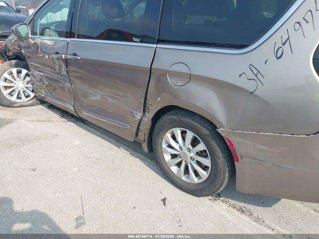 Aukcja sprzedaży 2017 Chrysler Pacifica Touring-l, vin: 2C4RC1BG1HR752323, numer aukcji: 45746714
