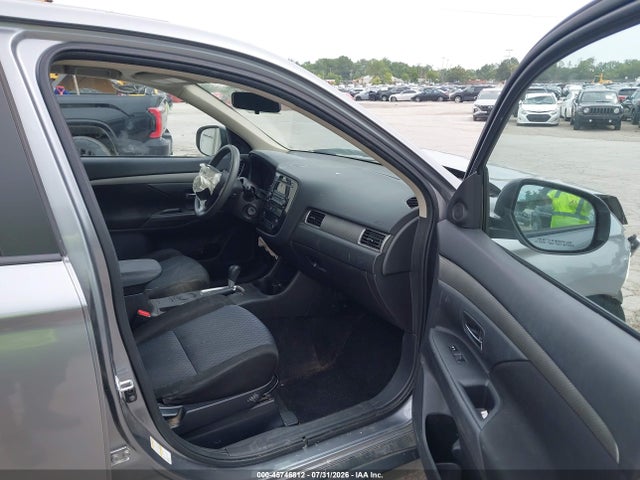 2014 Mitsubishi Outlander Es მანქანა იყიდება აუქციონზე, vin: JA4AD2A37EZ008171, აუქციონის ნომერი: 45746812