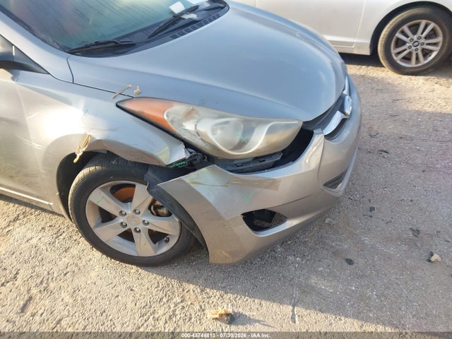 Продажа на аукционе авто 2013 Hyundai Elantra Gls, vin: KMHDH4AE9DU955319, номер лота: 45746813
