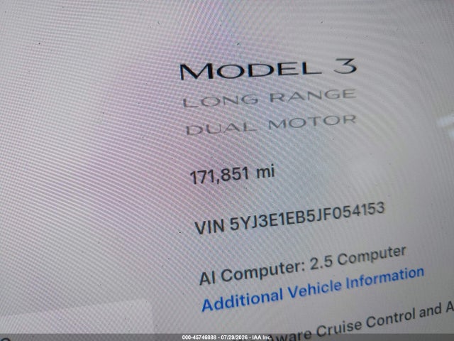 45746888 :رقم المزاد ، 5YJ3E1EB5JF054153 vin ، 2018 Tesla Model 3 Long Range/performance مزاد بيع