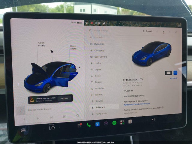 45746888 :رقم المزاد ، 5YJ3E1EB5JF054153 vin ، 2018 Tesla Model 3 Long Range/performance مزاد بيع