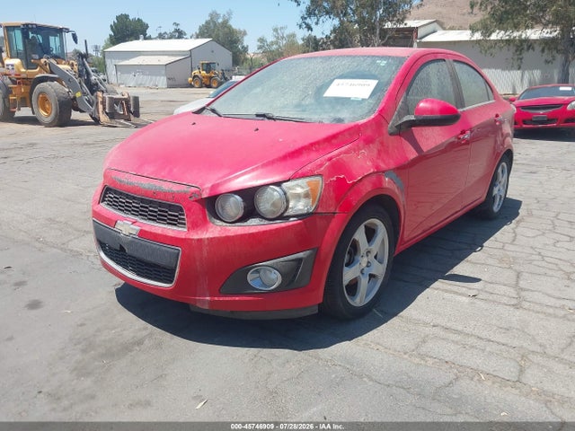 Chevrolet Sonic Ltz Auto 2015 1G1JE5SB2F4121060 Image 2