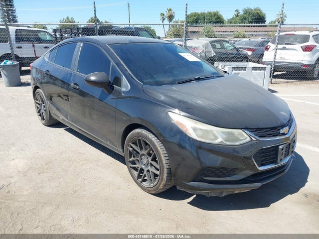 Chevrolet Cruze Ls Auto 2017 1G1BC5SM8H7185407 zdjęcie główne